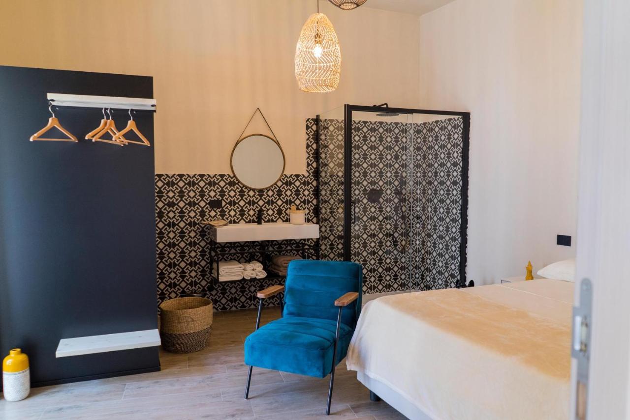 Tesoro Nascosto B&B ซาแลร์โน ภายนอก รูปภาพ